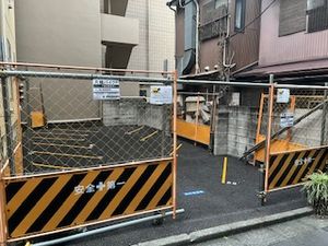 湯島バイク駐車場3